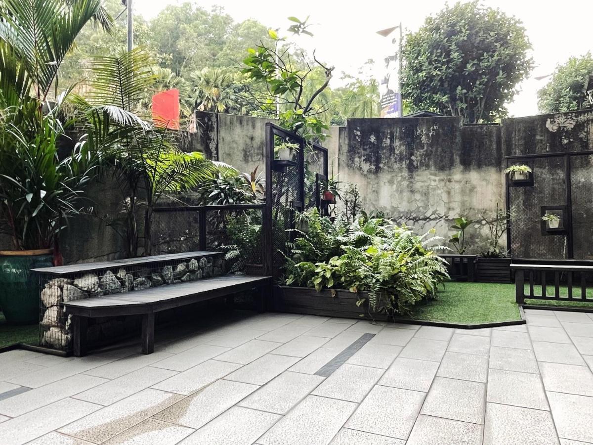 Q Damansara By Trillionz Hotel Petaling Jaya Esterno foto