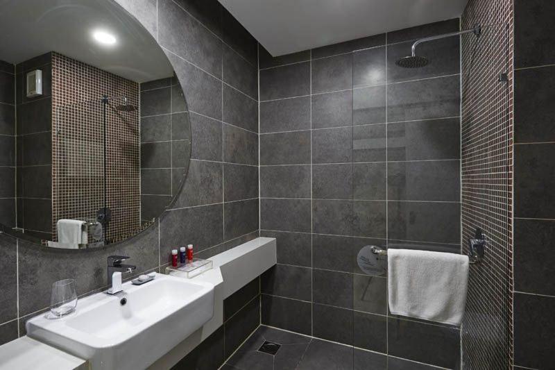 Q Damansara By Trillionz Hotel Petaling Jaya Esterno foto
